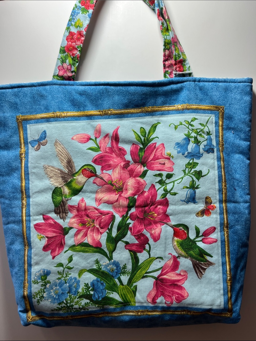 Floral Hummingbird Blue Tote Bag - Women's Beach & Everyday Bag
